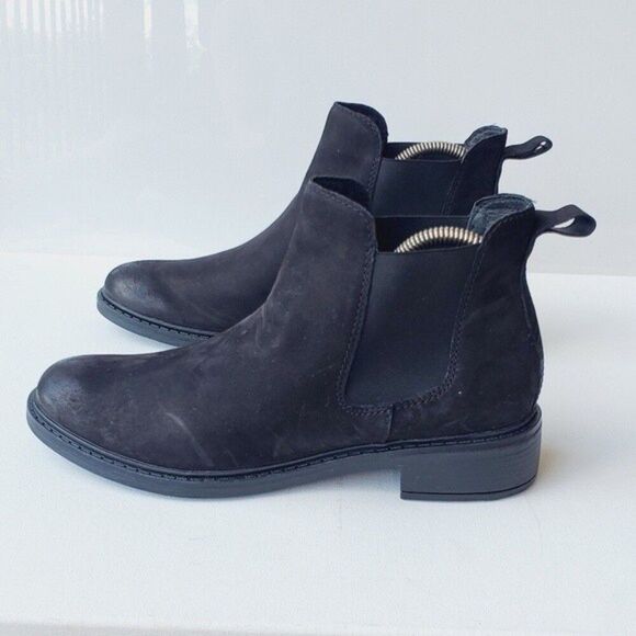 Josef Seibel Selena 18 Mens Chelsea Black Suede Boots size 10-10.5 NWOB main image 10